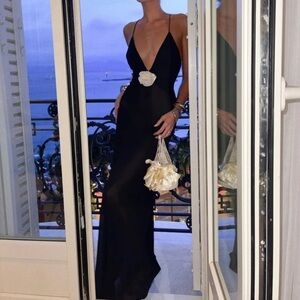 Helsa navy dress white rose